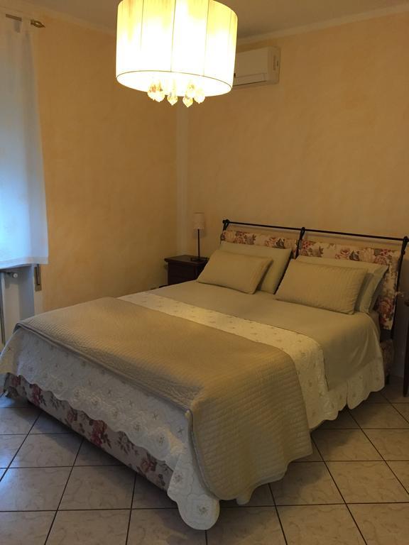 ديسينسانو ديل غاردا B&B Villa Lina المظهر الخارجي الصورة